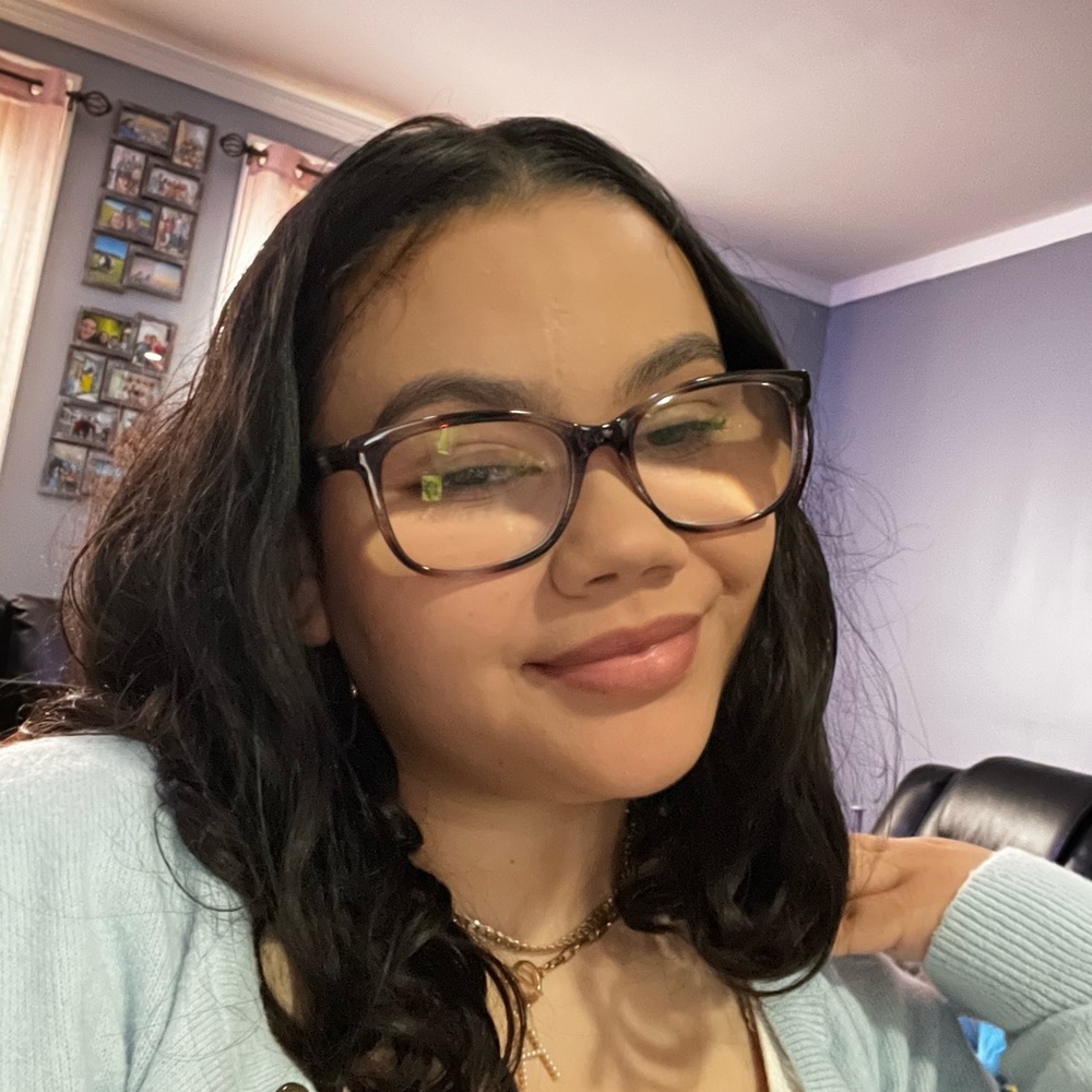 Meet your Posher, Amaya